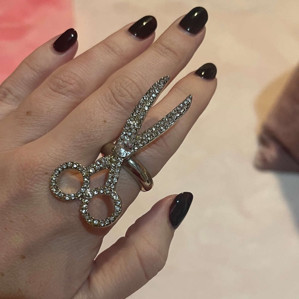 Rhinestone Scissors Statement Ring - image 1